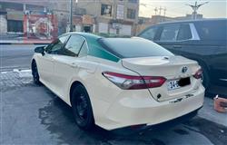 تۆیۆتا کامری